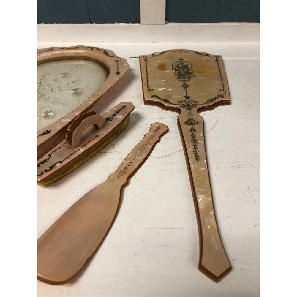Vtg 4pc Vanity Set Beveled Pearlized Embossed Amber Dresser Tray Mirror Shoehorn